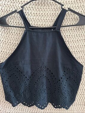 Abercrombie and Fitch eyelet tank top women’s size medium, navy blue